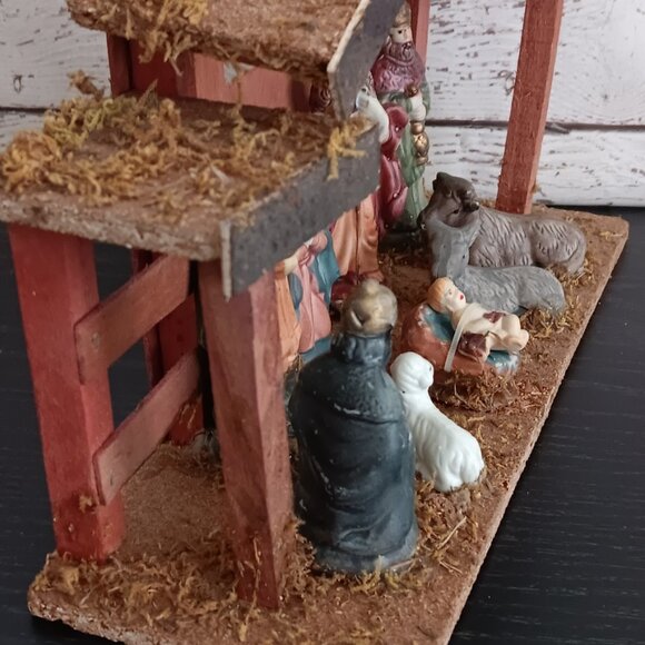 Vintage 10 Piece Nativity Set - Picture 6 of 6